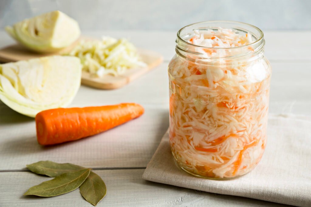 Квашена капуста – користь, рецепт, зберігання та традиції української кухні квашена капуста