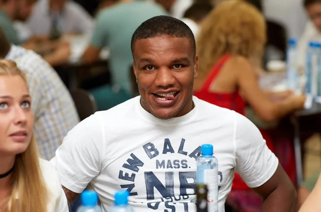 жан беленюк